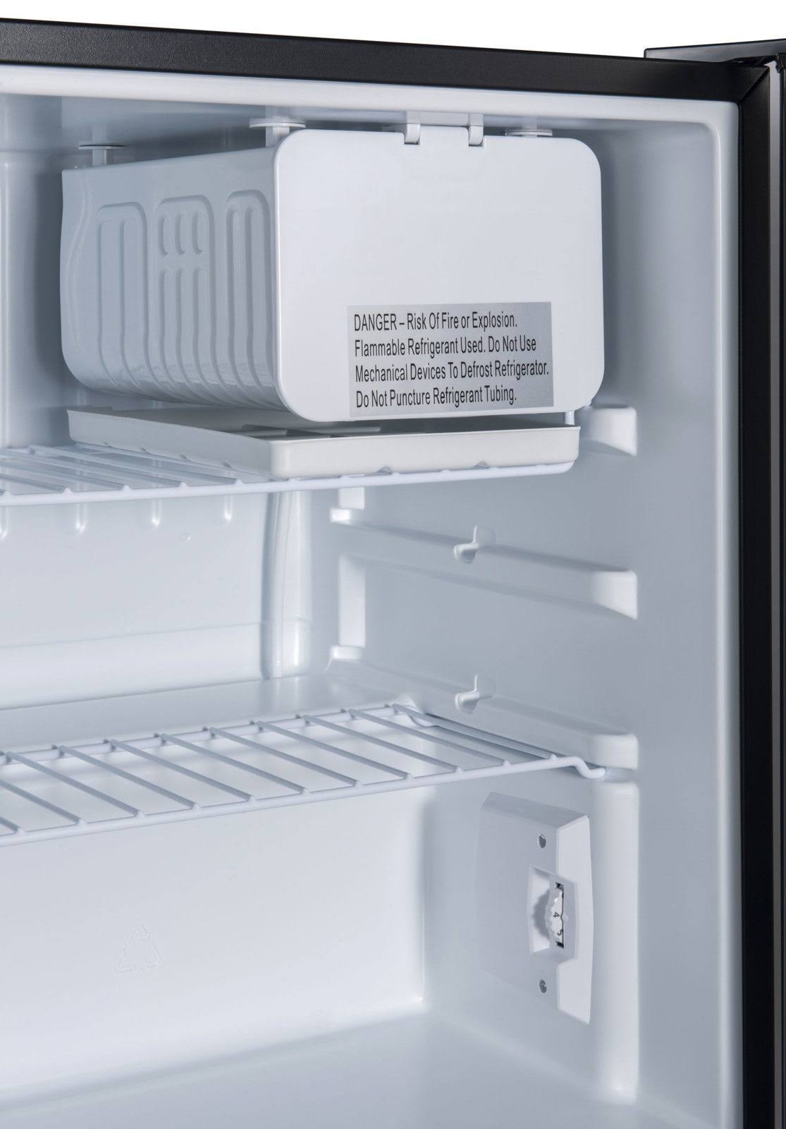 Single Door Compact Refrigerator 2.7 cu ft Stainless Steel L793915