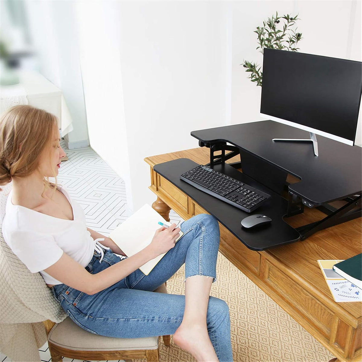 Electric Standing Desk Converter with Keyboard Tray Q40599