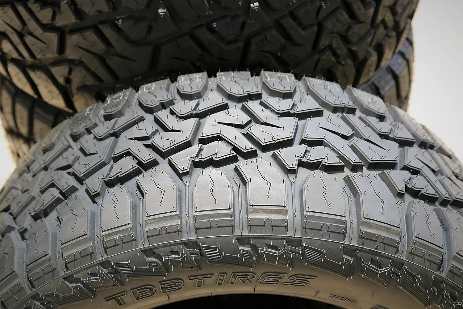 All-Terrain Mud Off-Road Light Truck Radial Tire 35X12.50R17LT 10-Ply E983041