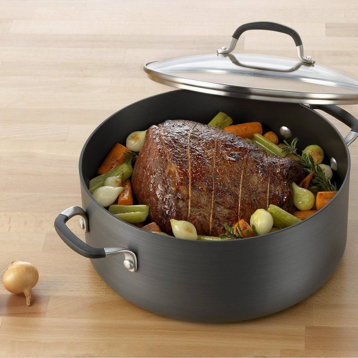 Nonstick 7-Qt Dutch Oven with Cover L688607