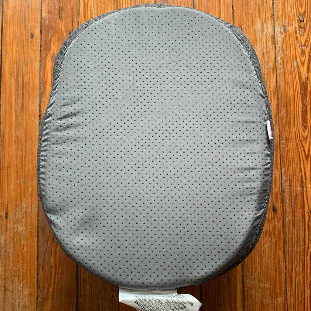 Pet Cave Dog & Cat Bed B774349