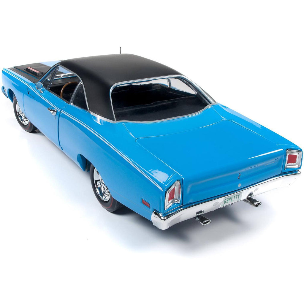 1969 Plymouth Road Runner Hardtop 1/18 Diecast Car X603