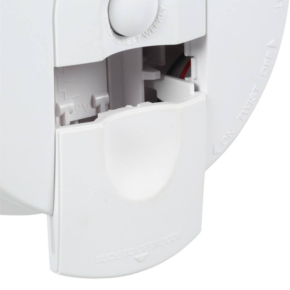 Hardwired Smoke Detector with Ionization Sensor and Battery Backup R2945