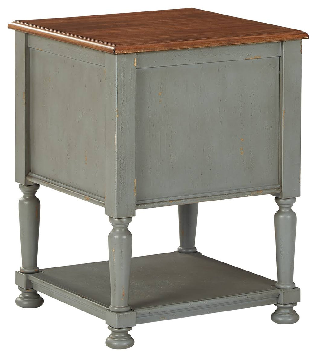 Accent Cabinet in Gray and Brown O371