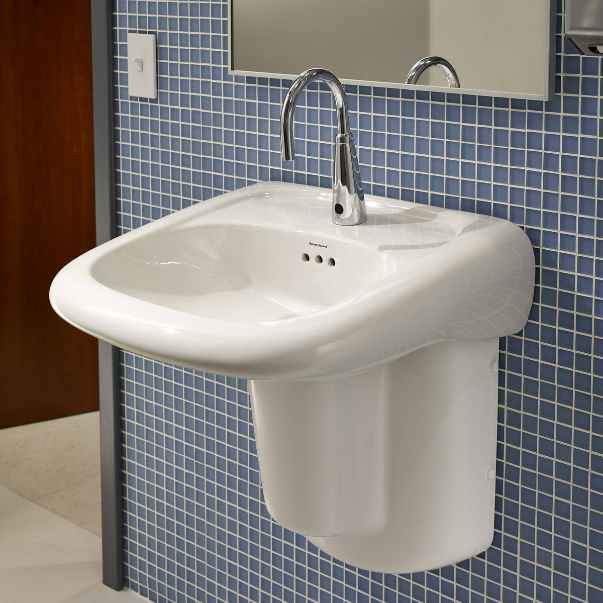 Touchless Bathroom Faucet 1.5 GPM W3522