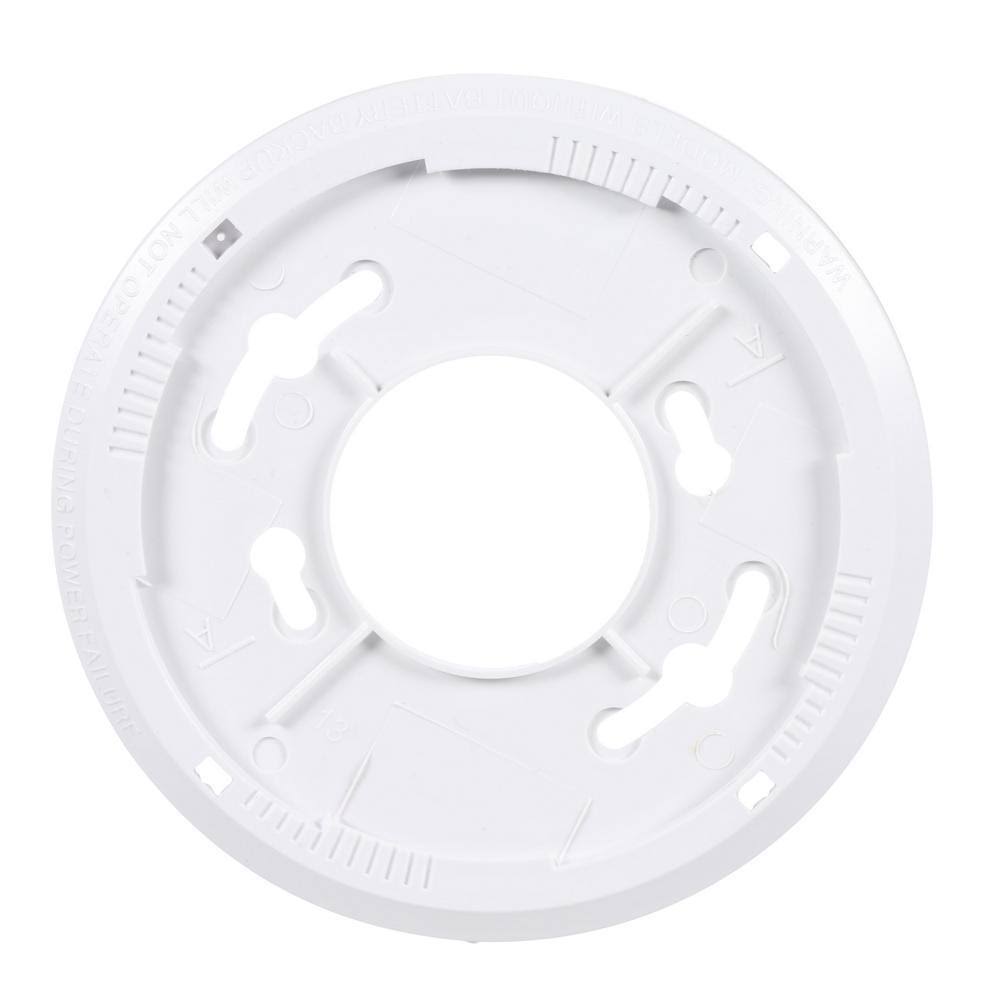 Hardwired Smoke Detector with Ionization Sensor and Battery Backup R2945