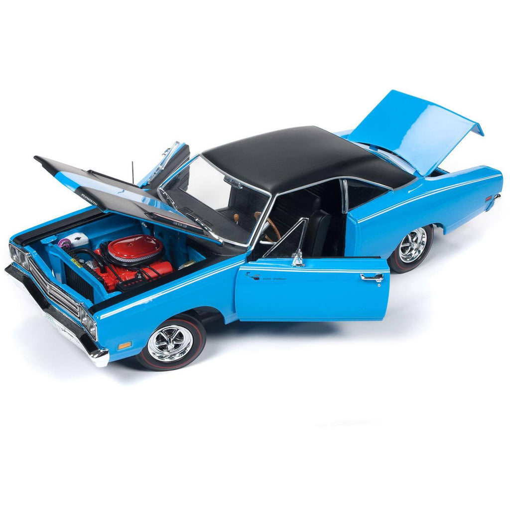 1969 Plymouth Road Runner Hardtop 1/18 Diecast Car X603