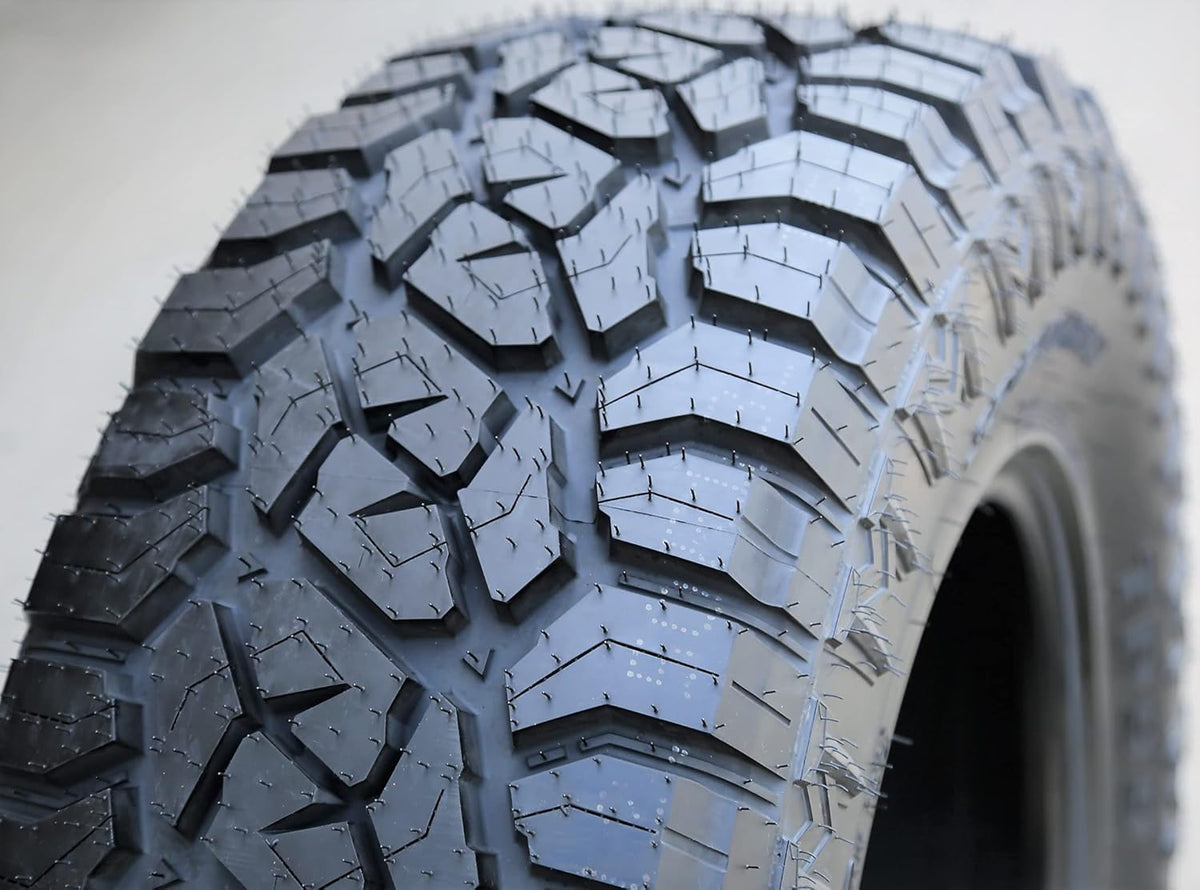 All-Terrain Mud Off-Road Light Truck Radial Tire 33X12.50R20LT 12-Ply Y808208