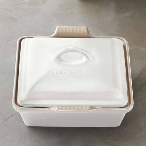 Stoneware Shallow Square Covered Baker Q626649