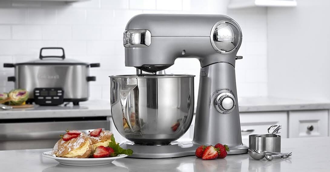 5.5 Qt Stand Mixer Red G3167