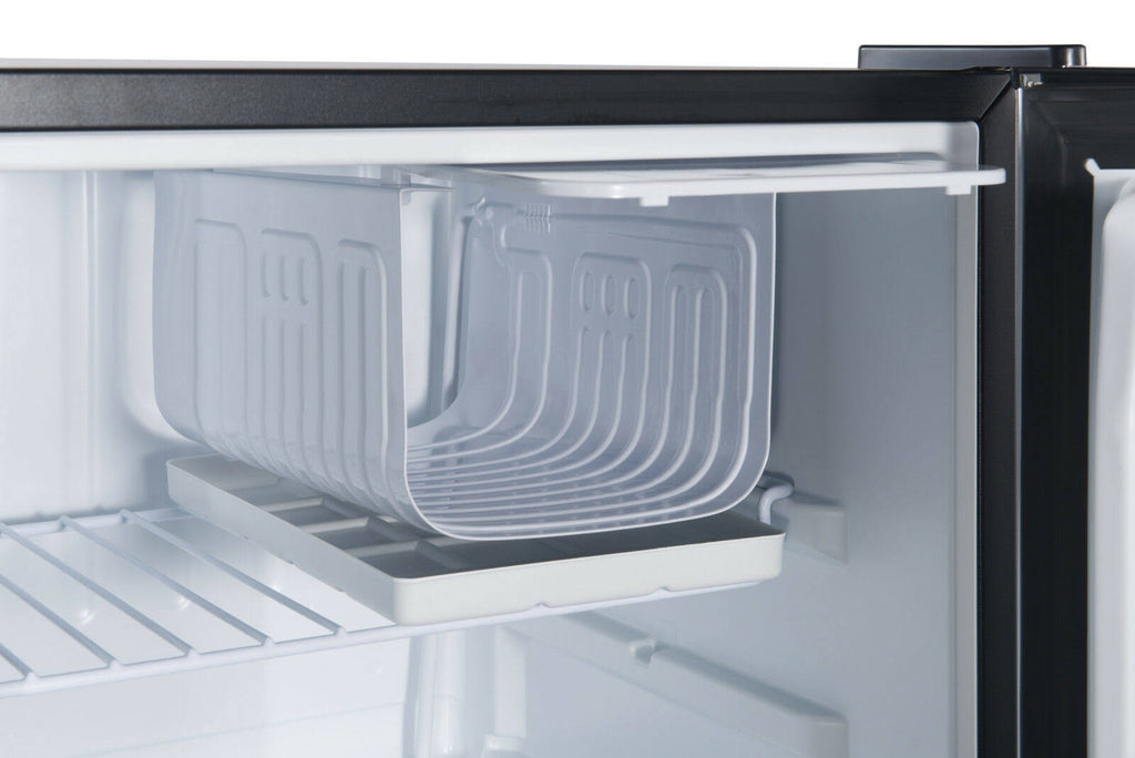 Single Door Compact Refrigerator 2.7 cu ft Stainless Steel L793915